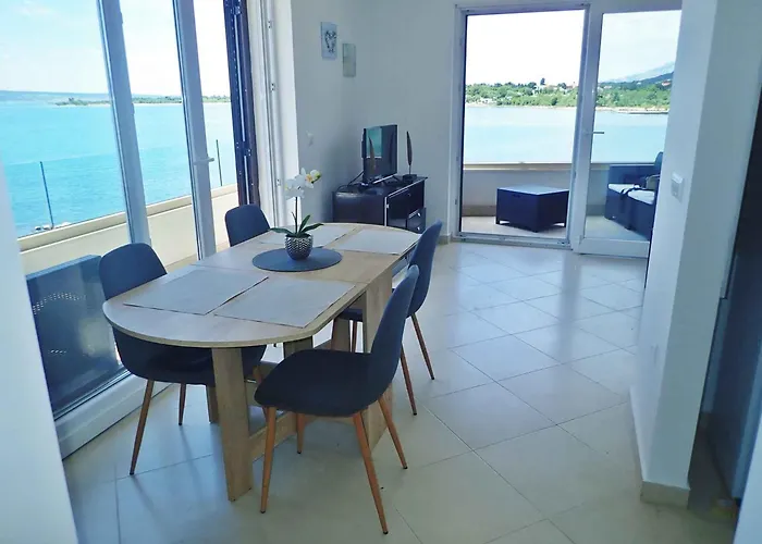 In - Paklenica Riviera 50356 Apartamento *